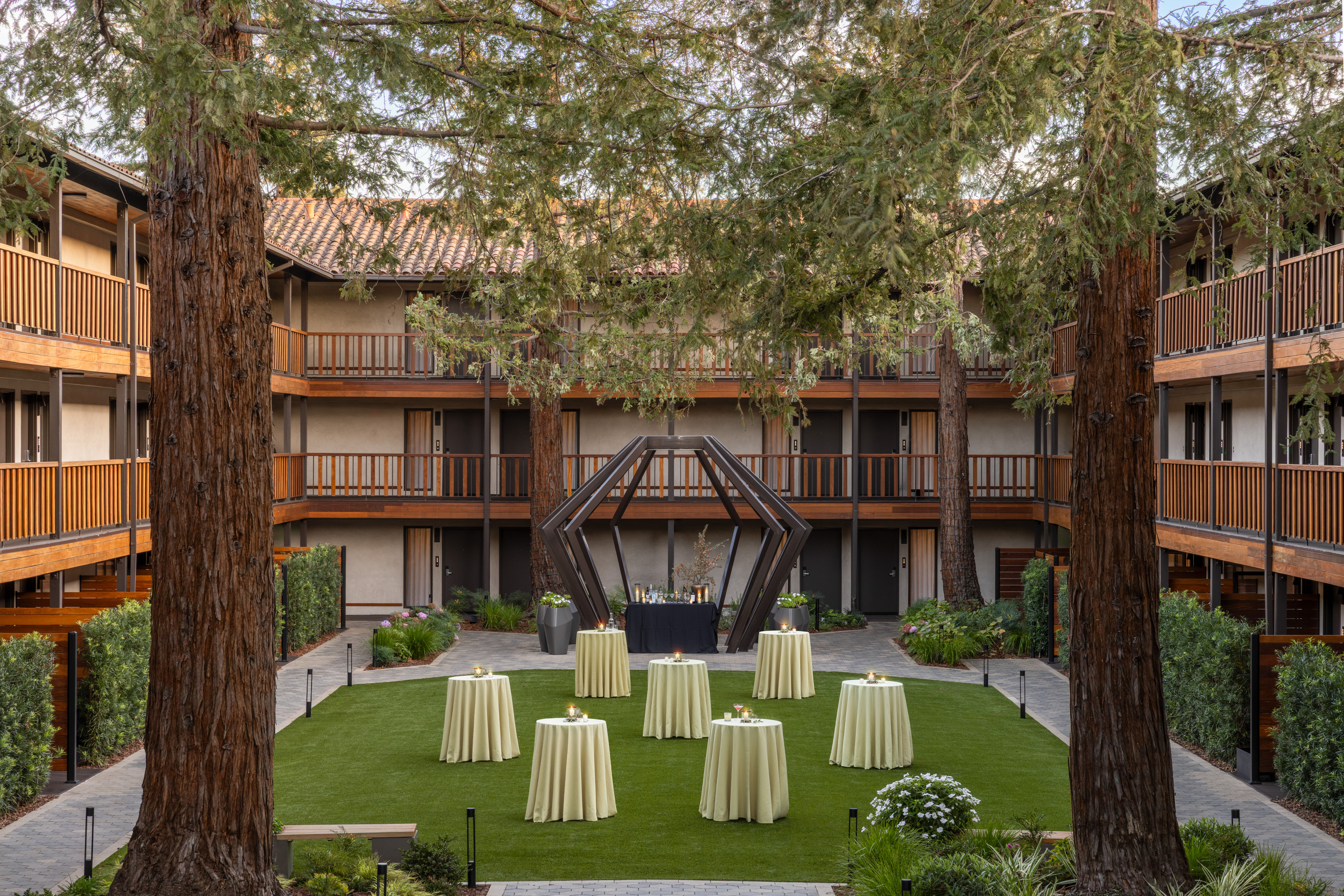 Choosing the Perfect Venue & Destination for Your Company Offsite