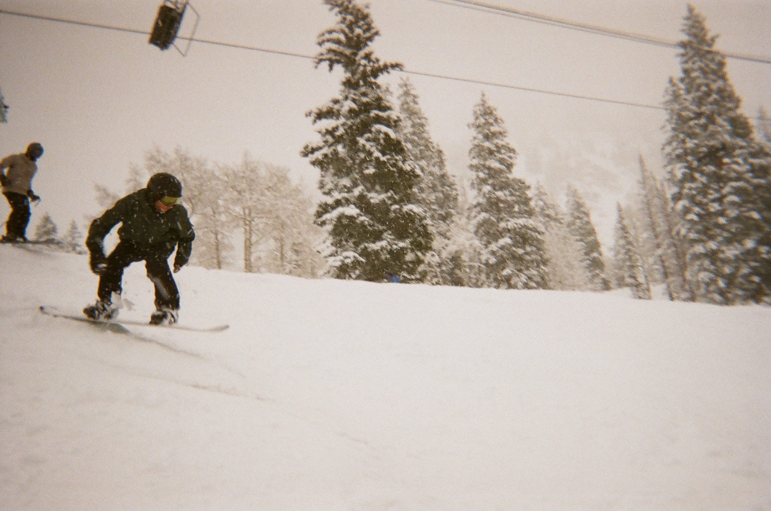 skiing activity for teams